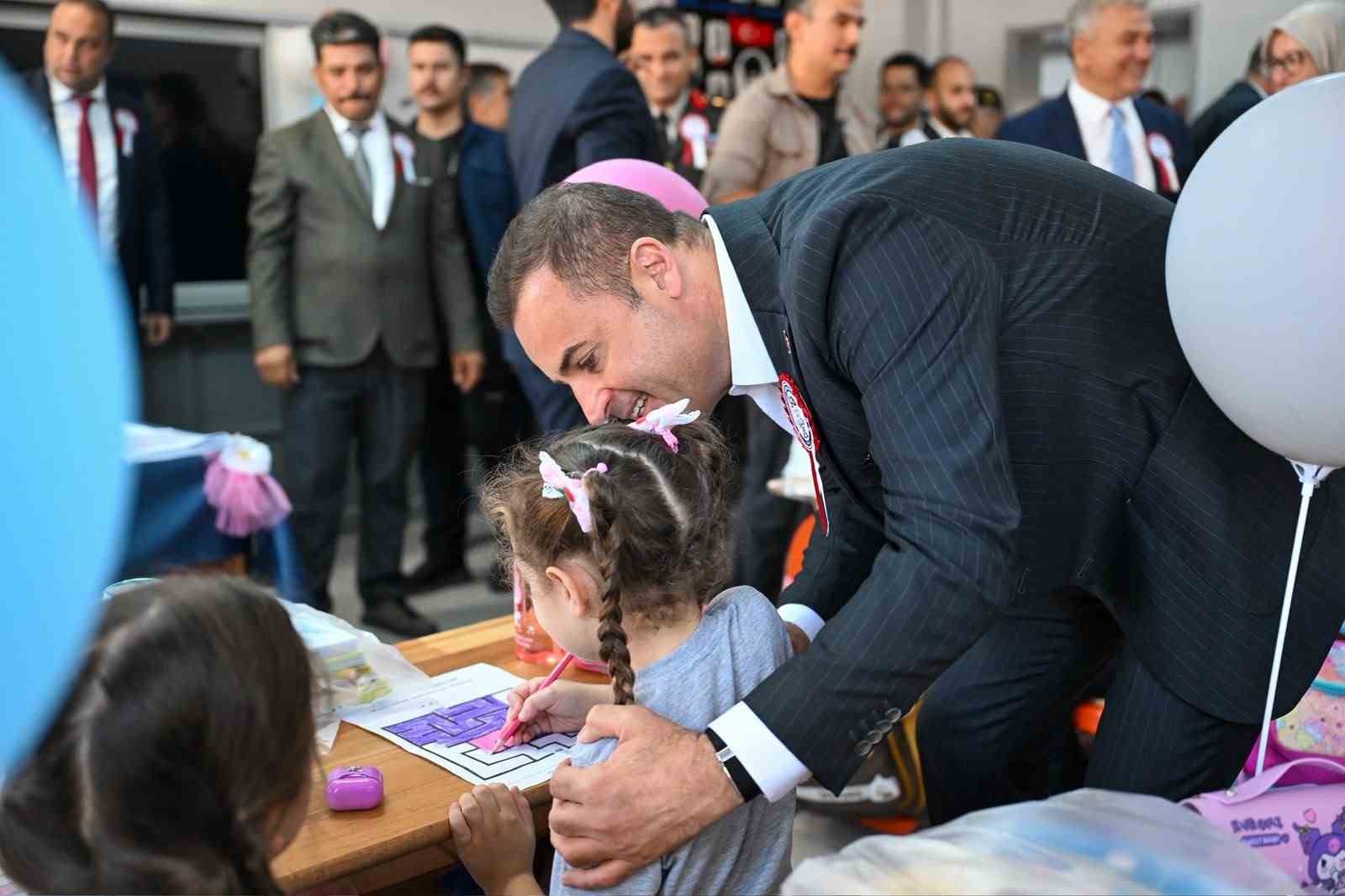 baskan-akin-egitime-yapilan-yatirim-gelecege-yapilan-yatirimdir