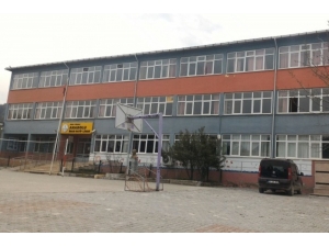 Türkeli İmam Hatipliler Derneği’nden Öğrencilere Burs