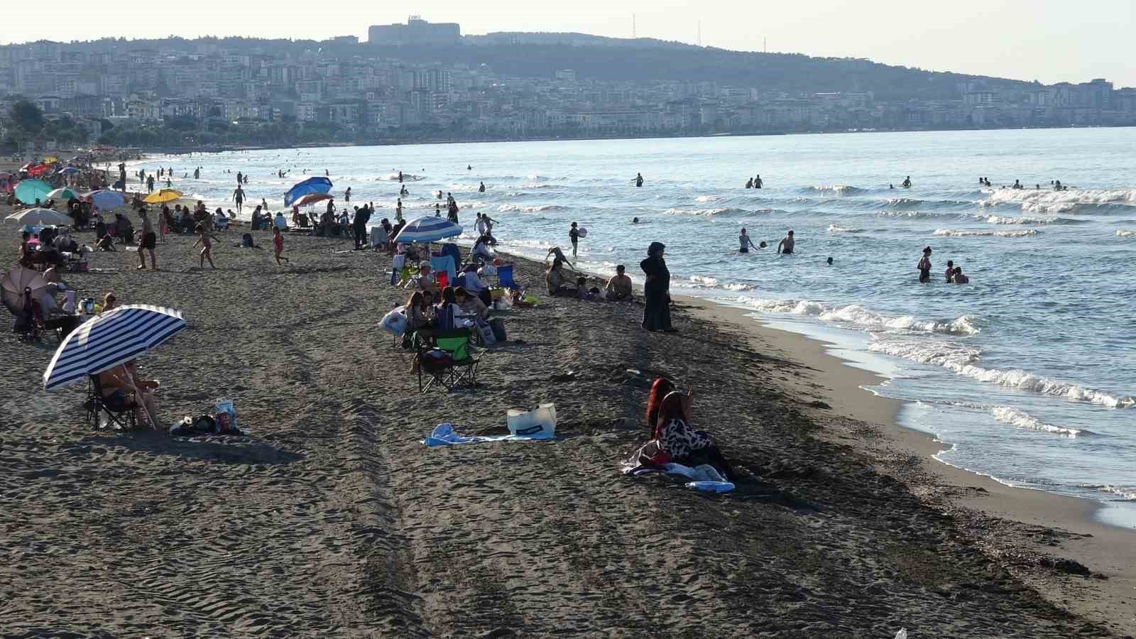 karadeniz-de-rip-akintisi-uyarisi-hayatin-kiyisindan-uzaklasmayin