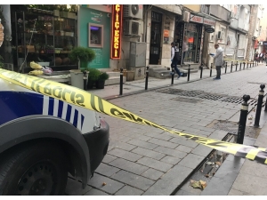 Apartman Yöneticisi Tartıştığı Kiracıyı Bacağından Yaraladı