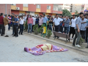 Beton Mikserinin Altında Kalan Kadın Hayatını Kaybetti