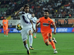 Göztepe’ye Bir Portekizli Daha