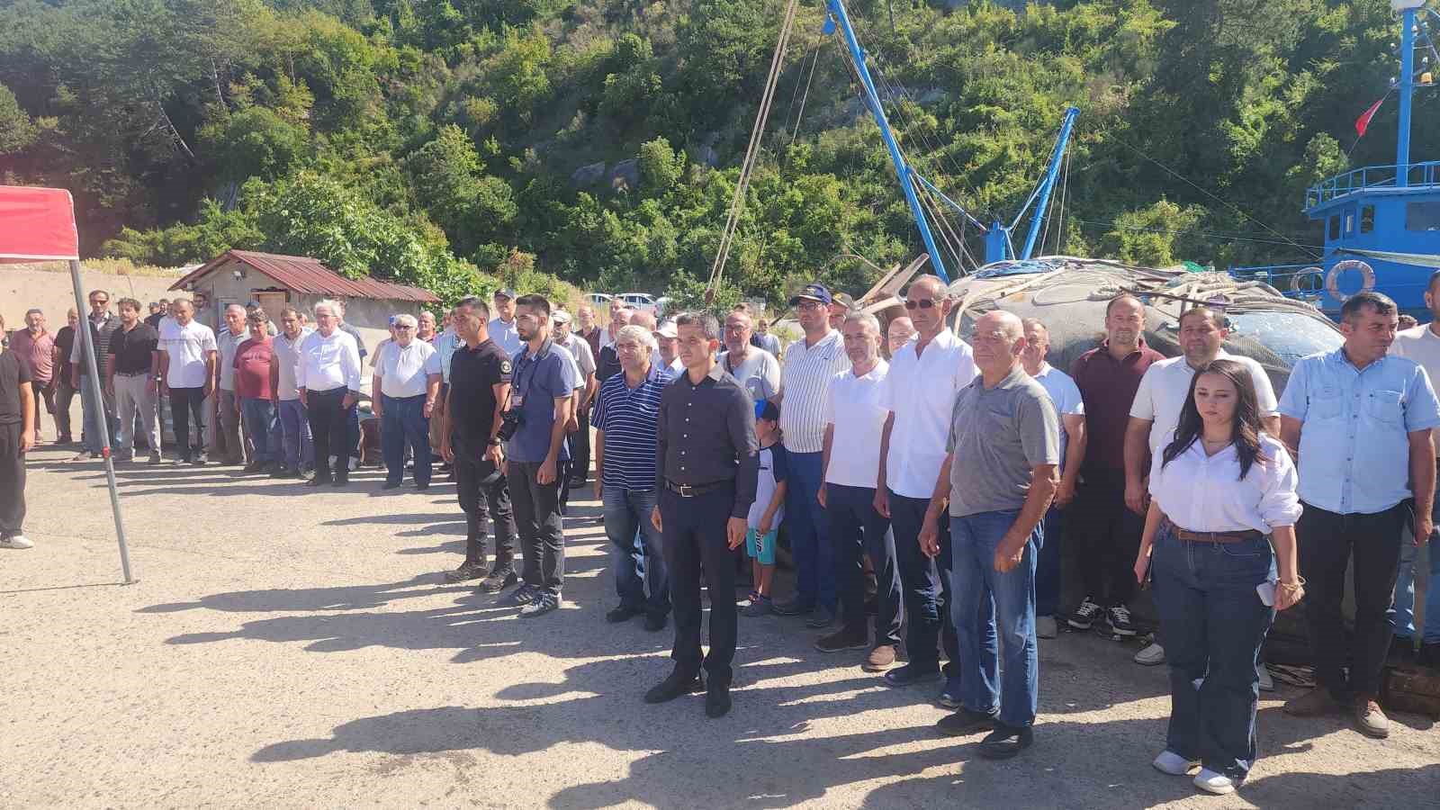 kastamonu-da-balikcilar-gece-baslayacak-balik-sezonu-icin-vira-bismillah-dedi