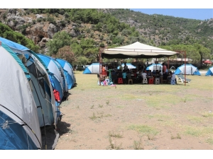 Bu Çadır Kamp Tatil İçin Değil, Geleceğin Bilim İnsanları İçin