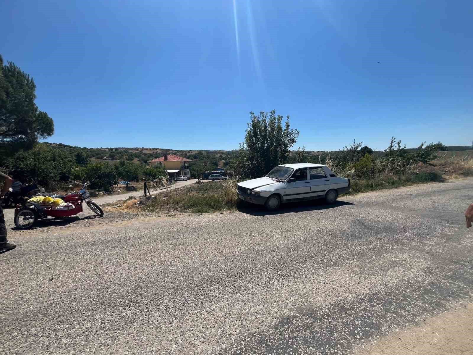 gordes-te-motosiklet-otomobile-carpti-2-yarali