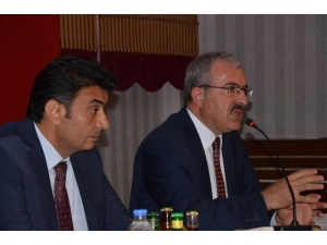 Vali, Emet’te Muhtarlarla Bir Araya Geldi