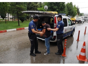 49 Ayrı Dosyadan Aranan Cezaevi Firarisi Tavşanlı’da Yakalandı