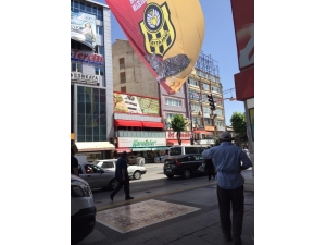 Malatya’da ’Bir Bayrak Da Sen As’ Kampanyası