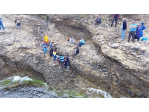 Sinop’ta 30 Metrelik Uçurumdan Düşen Şahıs Yaralandı