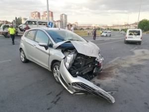 İşçi Servisi Kaza Yaptı: 10 Yaralı