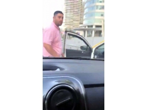 Taksi Şoförü Trafikte Tehditler Savurdu