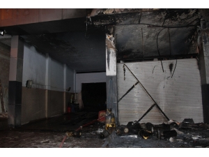 Sağlam Bıraktığı İş Yeri Küle Döndü