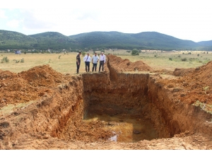 Köydeki Kötü Kokuyu Gidermek İçin Çalışma Başlatıldı