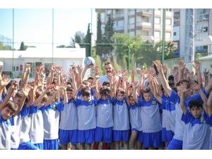 Geleceğin Yıldızları Buca’da Yetişiyor