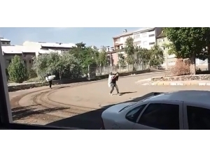 Hırsızlar Çuvallarla Eski Hastaneyi Yağmaladı