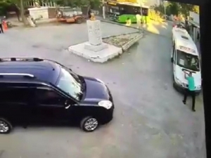 Amca Ve Yeğenin Tüfekle Öldürülmesi Güvenlik Kamerasında