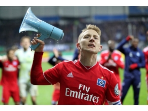 Holtby Transferinde Tanıdık Rakip!