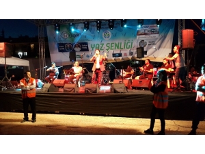 Eskişehir’de Yaşayan Çeltikliler’in ‘1. Geleneksel Yaz Şenliği’ Konseri Coşkulu Geçti