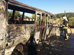 Minibüs Tamamen Yandı