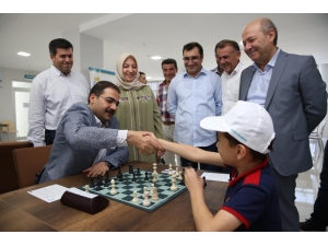Milli Birlik Günü İçin Satranç Turnuvası Başladı