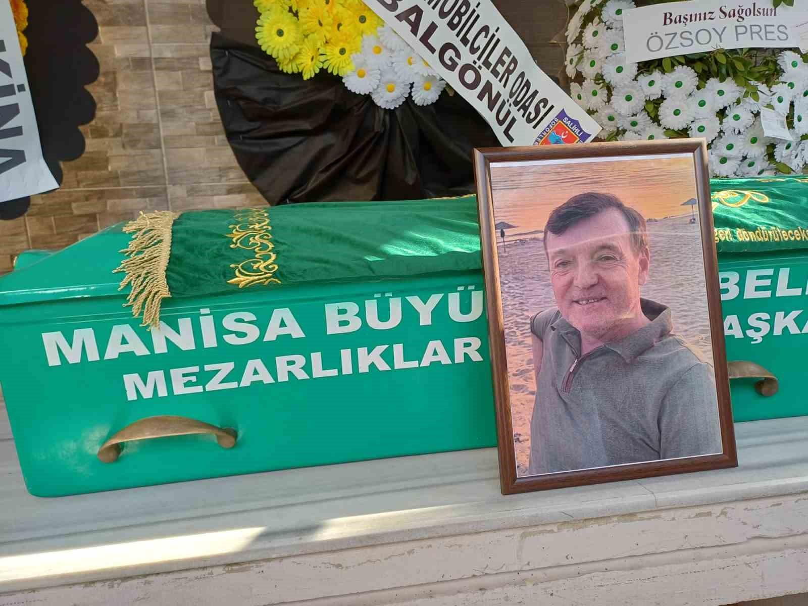 manisa-daki-patlamada-hayatini-kaybeden-tesis-sahibi-topraga-verildi