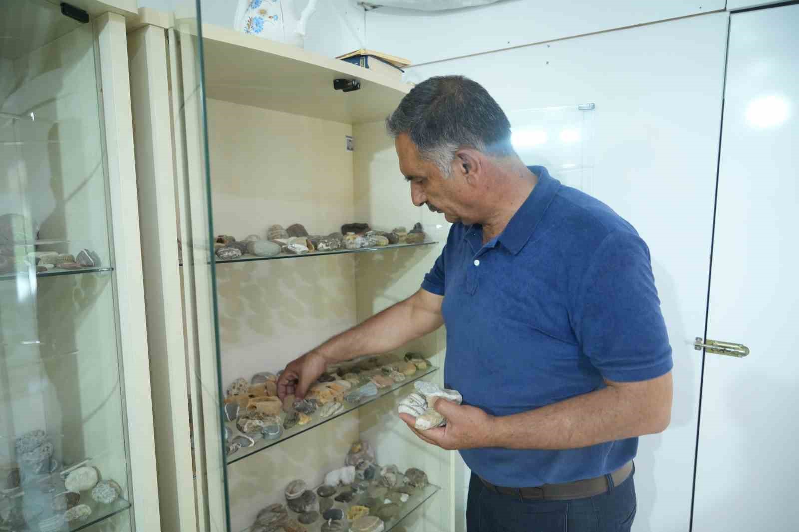 cobanlik-yaparken-baslayan-tas-meraki-40-yillik-koleksiyona-donustu