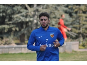 Bilal Başacıkoğlu Kayseri’ye Geldi