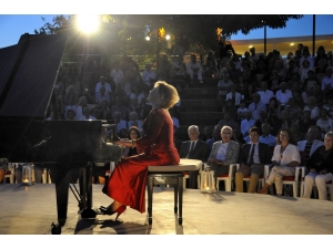 Klasik Müzik Festivali Gülsin Onay’la Başladı