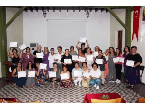 Torunları İçin Masal Eğitimi Aldılar