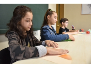 Origami İle Matematik Öğreniyorlar