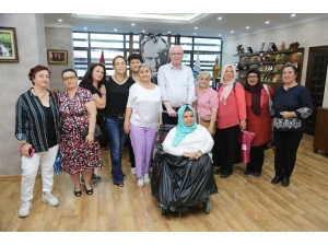 Odunpazarı Kadın Kooperatifi’nden Başkan Kurt’a Tebrik Ziyareti