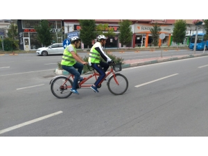 Görme Engelli Vatandaşlar, Bisikletle Şehir Turu Yaptı