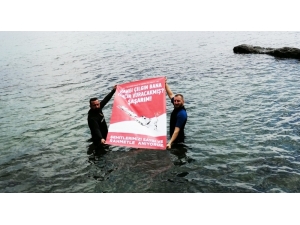 Engelli Rekortmen Dalgıçtan Su Altında Anlamlı 15 Temmuz Mesajı