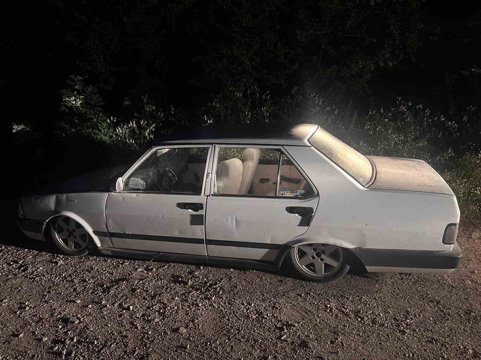 caldiklari-araci-ormana-gizlediler-polis-kameralarla-izlerini-surdu