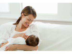 Bebeği Emzirmeden Kesme Süreci Nasıl Olmalı