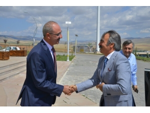 Rektör Bağlı’dan Rektör Karakaya’ya Hayırlı Olsun Ziyareti