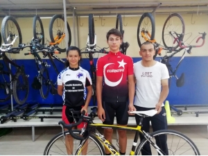 Kayserili Bisikletçilerden Balkan Şampiyonası’nda 3 Gümüş 1 Bronz Madalya