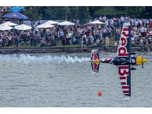 Macaristan’da Sonka Kazandı, Zirve El Değiştirdi