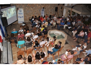 100 Yaş Evi’nde Yazlık Sinema Günleri Başladı