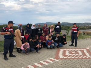 Çanakkale’de 78 Göçmen Kaçarken Yakalandı