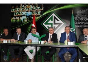Başkan Yüce, "Sakaryaspor İçin Hep Birlikte Olacağız"