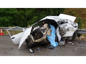 Isparta’da Feci Kaza: Gelin, Kaynana Ve Kayınpeder Hayatını Kaybetti