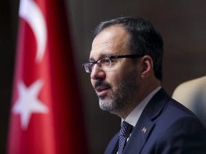 Bakan Kasapoğlu’ndan Yasemin Can’a Tebrik