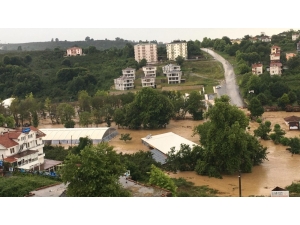 Düzce’de Aşırı Yağışlar Cumayeri Ve Akçakoca İlçelerini Vurdu