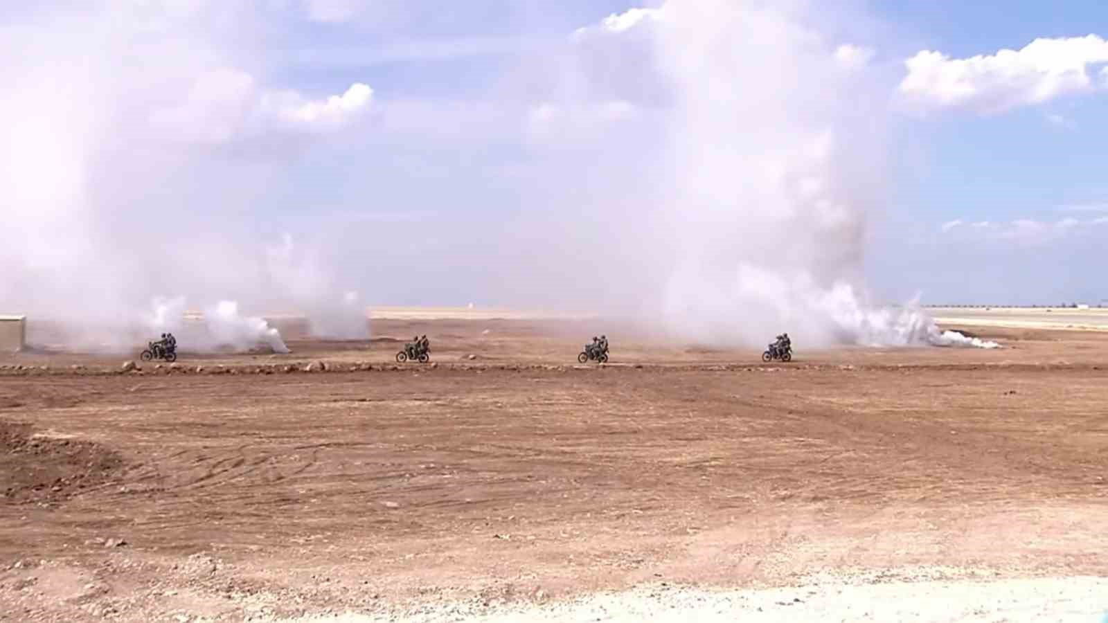 sanliurfa-teknofest-te-komandolardan-nefes-kesen-operasyon-gosterisi