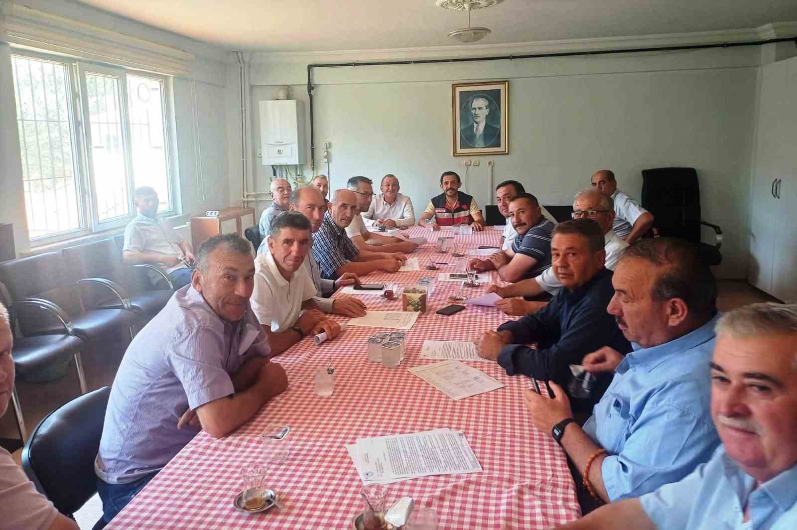 cavdarhisar-da-muhtarlara-hasat-donemi-ve-aniz-yanginlari-egitimi
