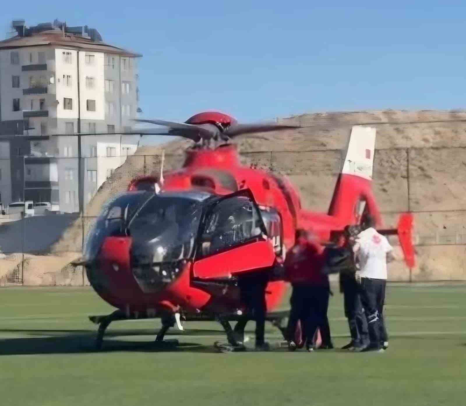 malatya-da-ambulans-helikopter-62-yasindaki-hasta-icin-havalandi