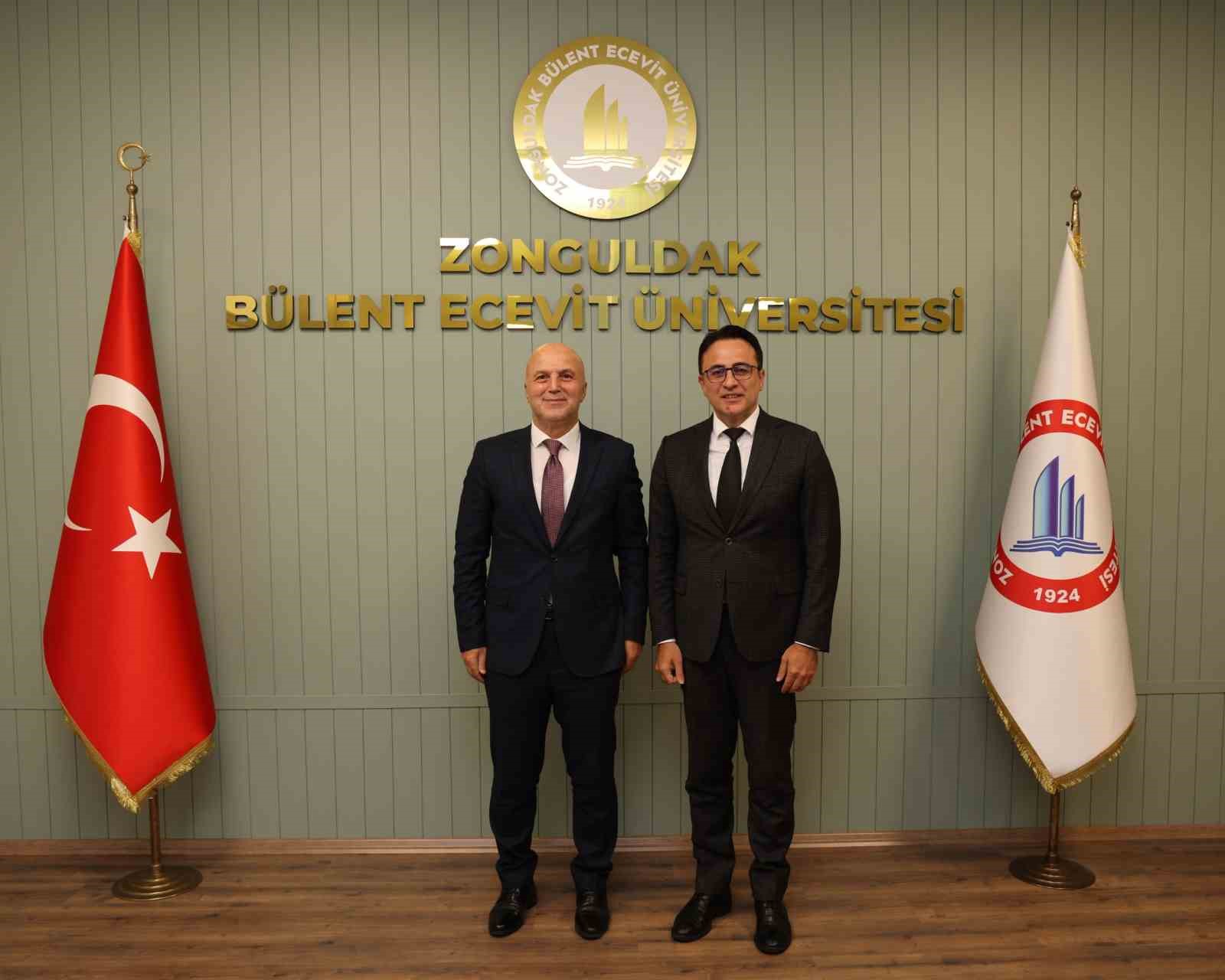 bassavci-kapagan-dan-rektor-ulusoy-a-hayirli-olsun-ziyareti