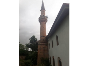 Hoparlör Tamir Eden İmam Minareden Düştü