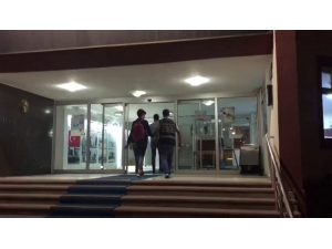 Polisten Sosyal Medya Üzerinden Fuhuş Yapan Kadınlara Operasyon